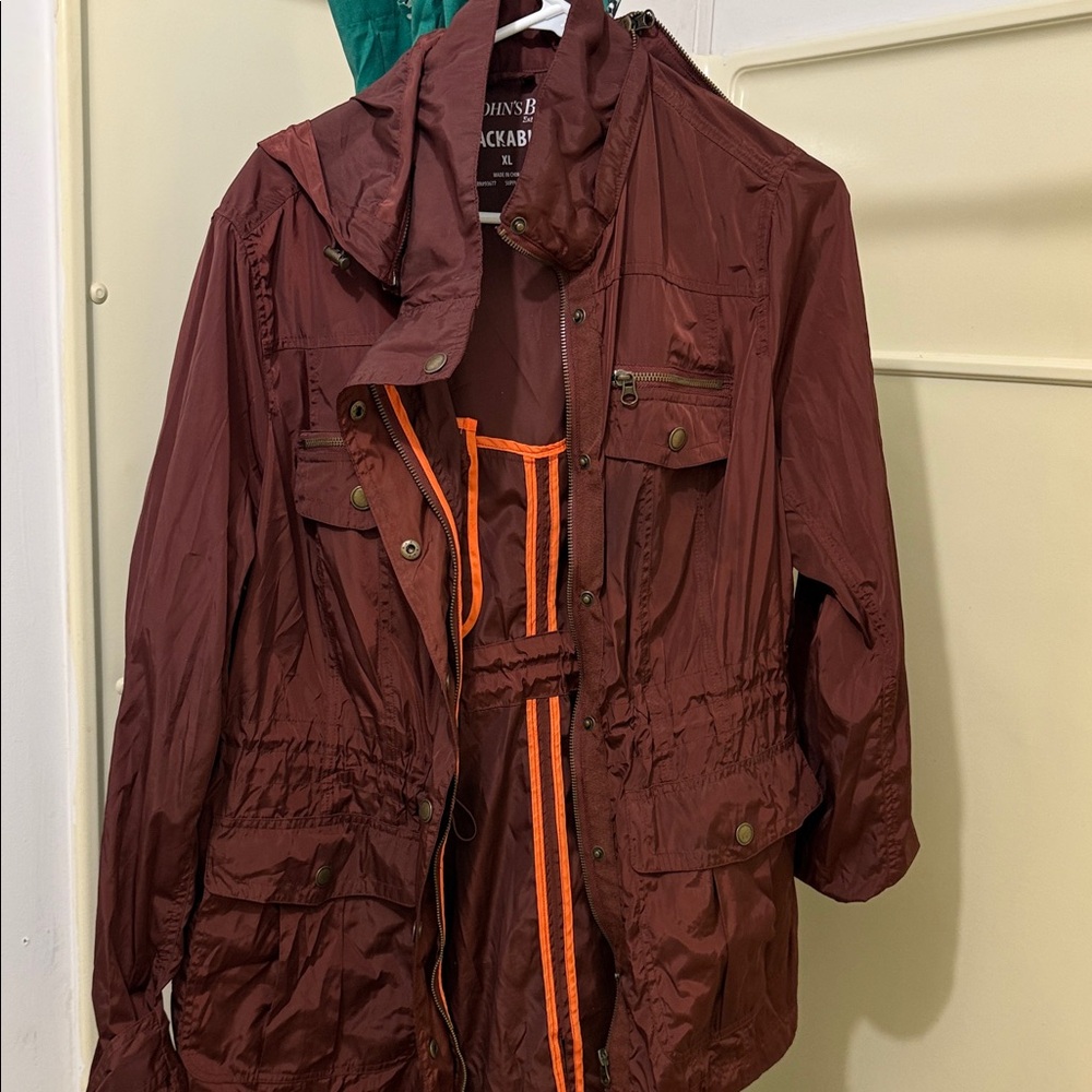 Women's Burgundy rain Jacket